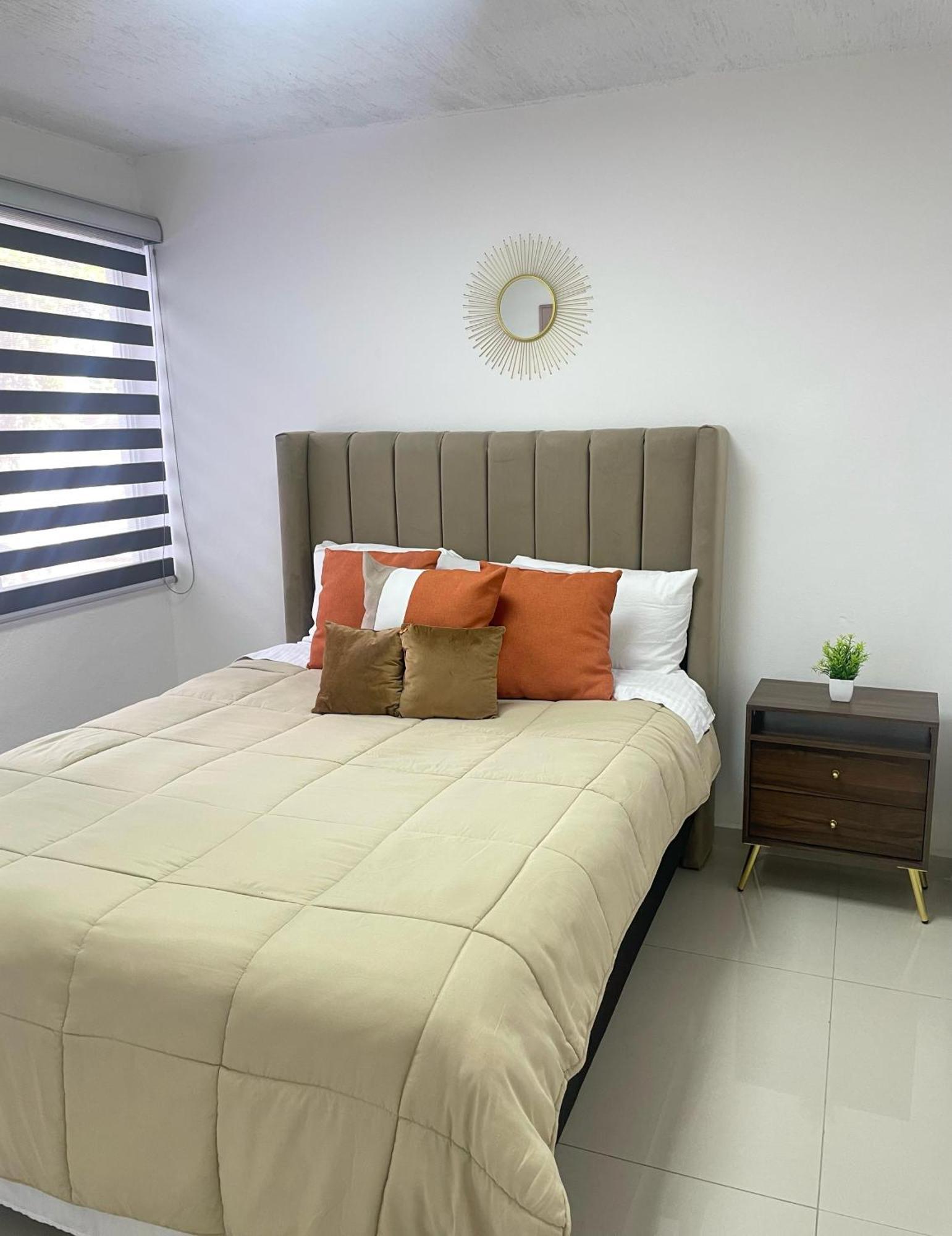 Suites Jacarandas 203 Guadalajara Kültér fotó